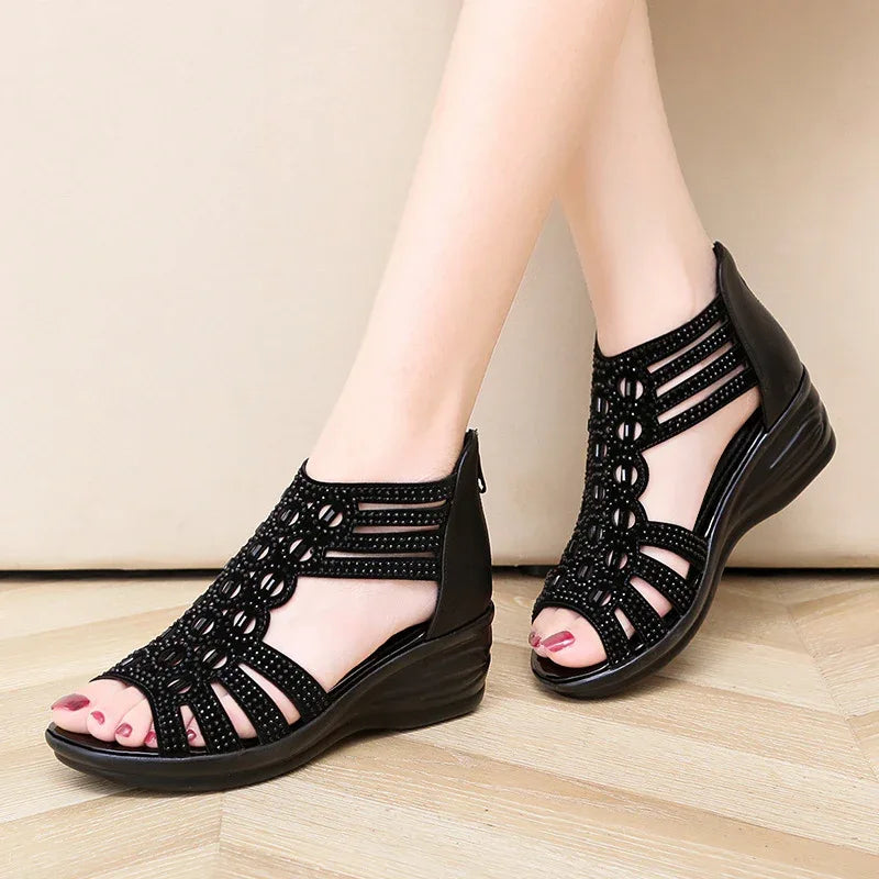 Bequeme Damen-Sandalen mit Reißverschluss und Absatz