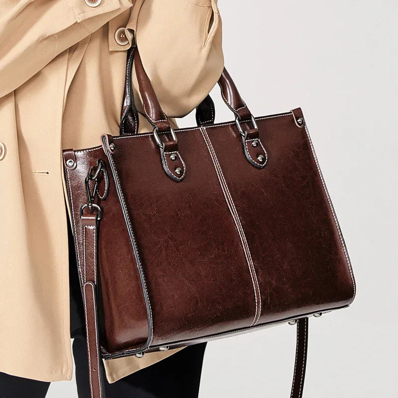 Damen-Handtasche aus gewachstem Öl-Leder