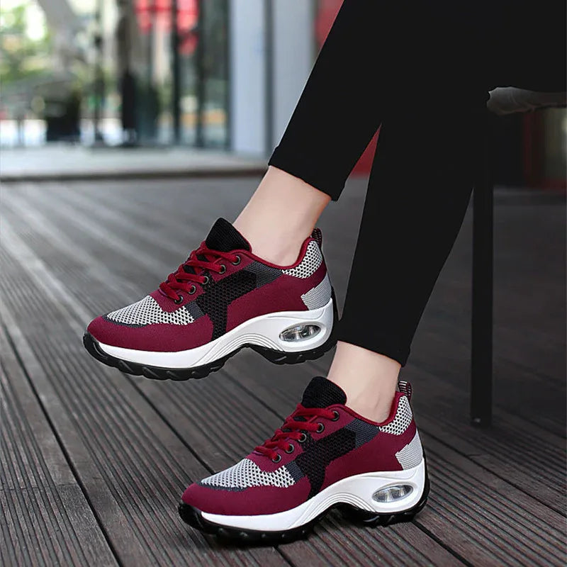 Chaussures de course pour femme, en PU avec semelle coussinée, confortables et respirantes