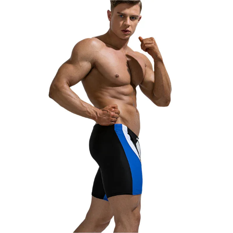 Farbabgestimmte Herren-Badeshorts mit fünf Punkten