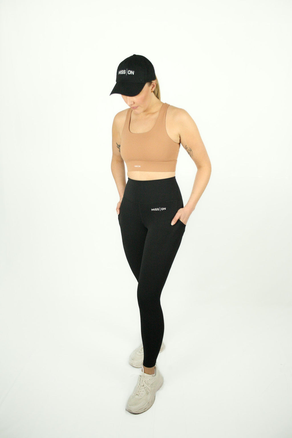 Soutien-gorge de sport torsadé