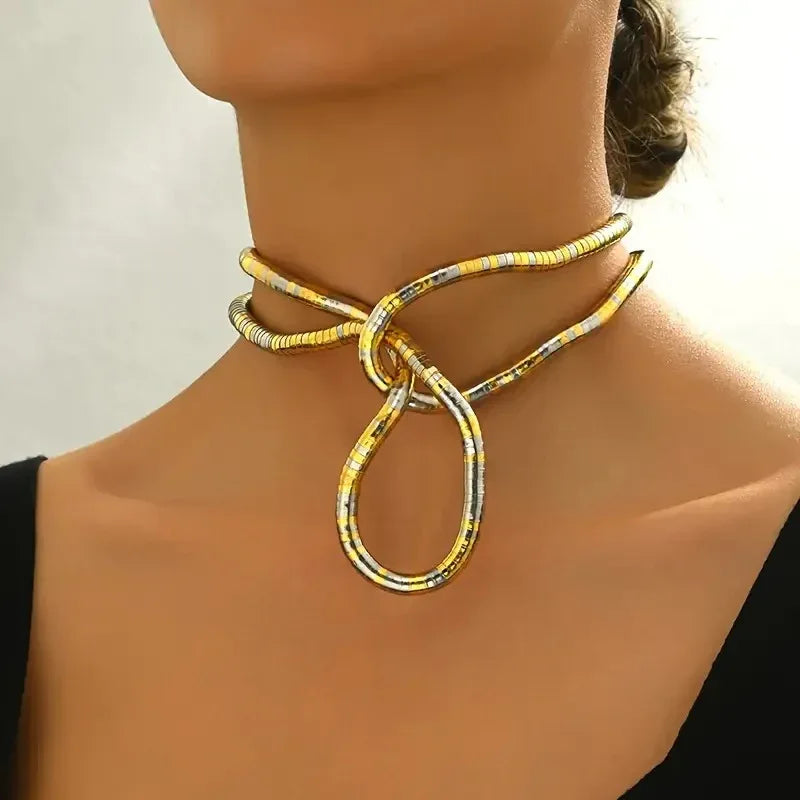 Elegante Schlangenhalskette für Damen