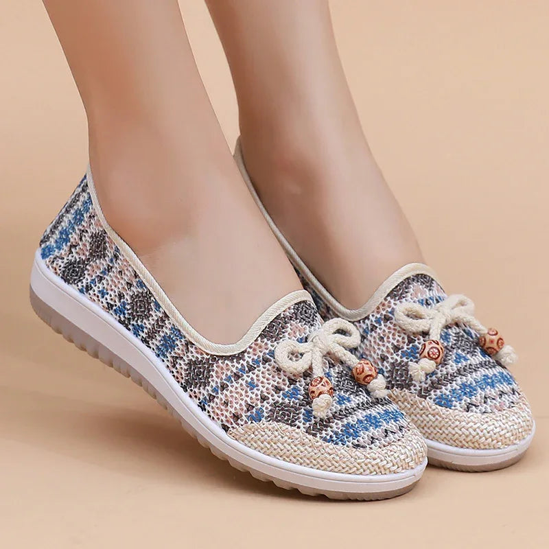 Damen Slipper mit weicher Sohle, rutschfest, atmungsaktiv, hohl, aus Stoff