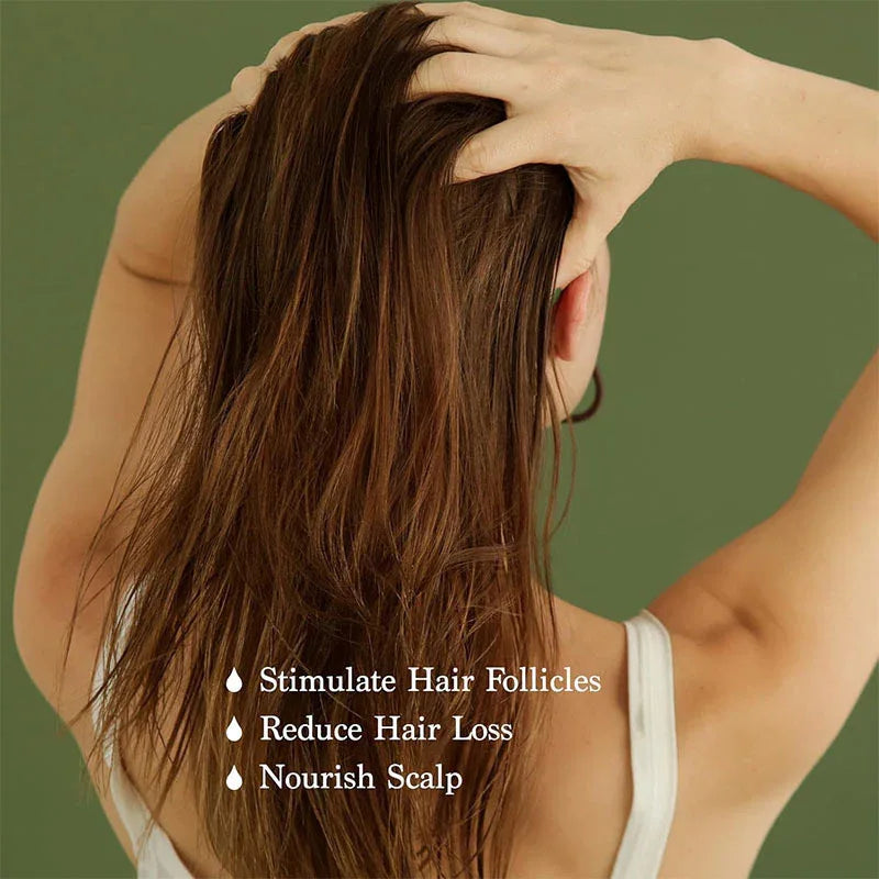 Huile essentielle de romarin pure et naturelle pour la croissance des cheveux