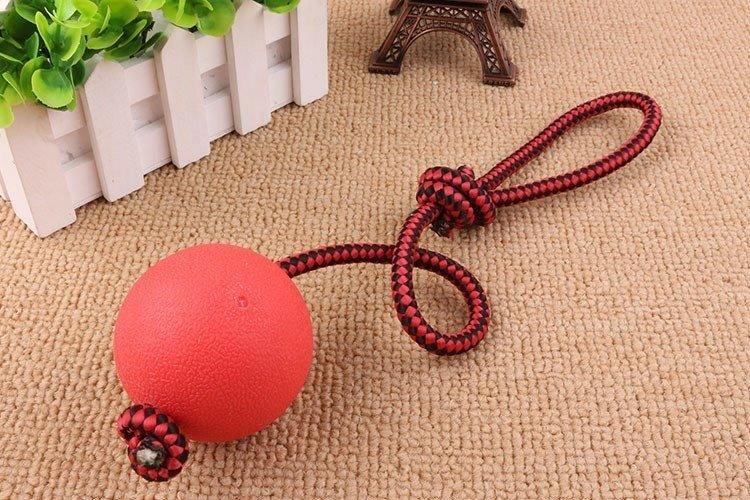 Bissfester Gummiball mit elastischem Seil Hundekauspielzeug
