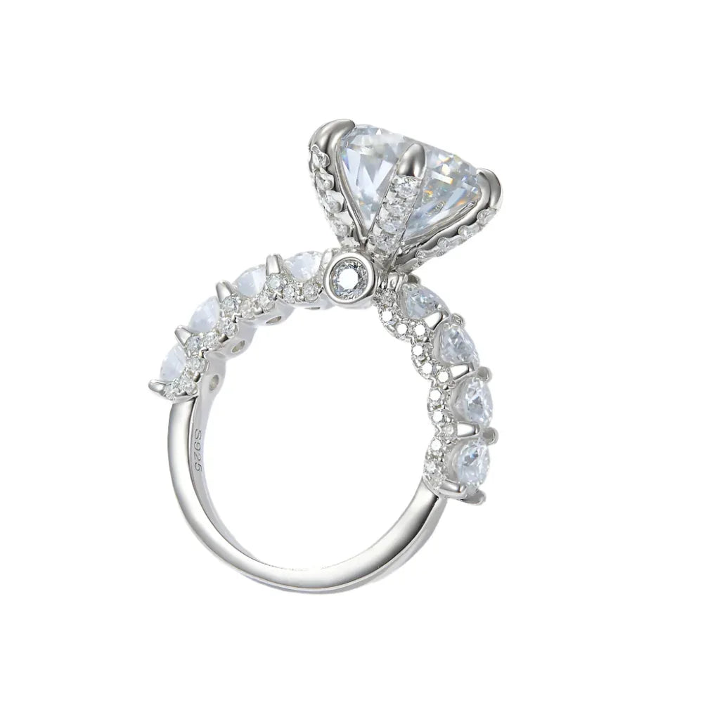 Damen Luxusring mit 5 Karat Voll-Moissanit im Schliff