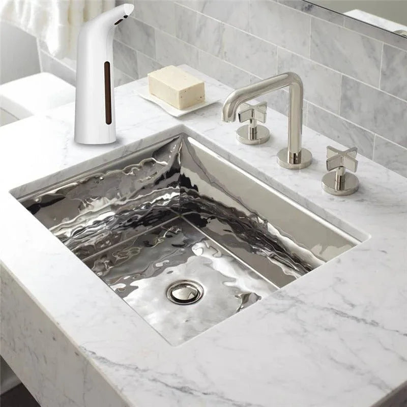 Distributeur de savon liquide à induction automatique sans contact