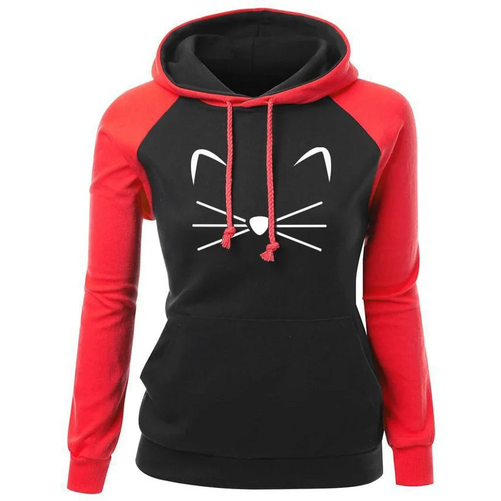 Niedliche Katzenfrau-Kapuzenpullover