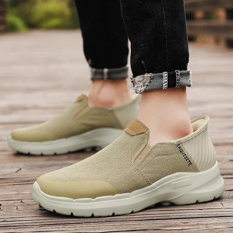 Freizeitschuhe aus Segeltuch für Herren in Übergrößen