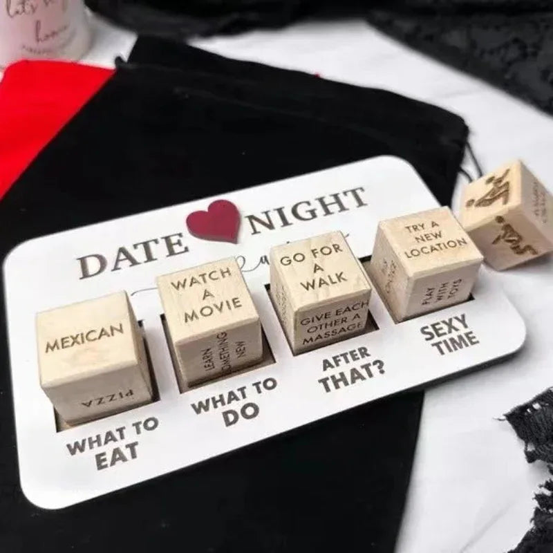 Jeu de dés en bois pour soirée romantique en amoureux