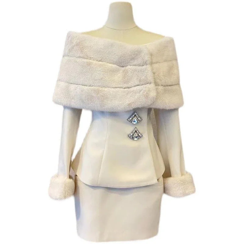 Manteau court en fausse fourrure à épaules dénudées, à la mode pour le printemps