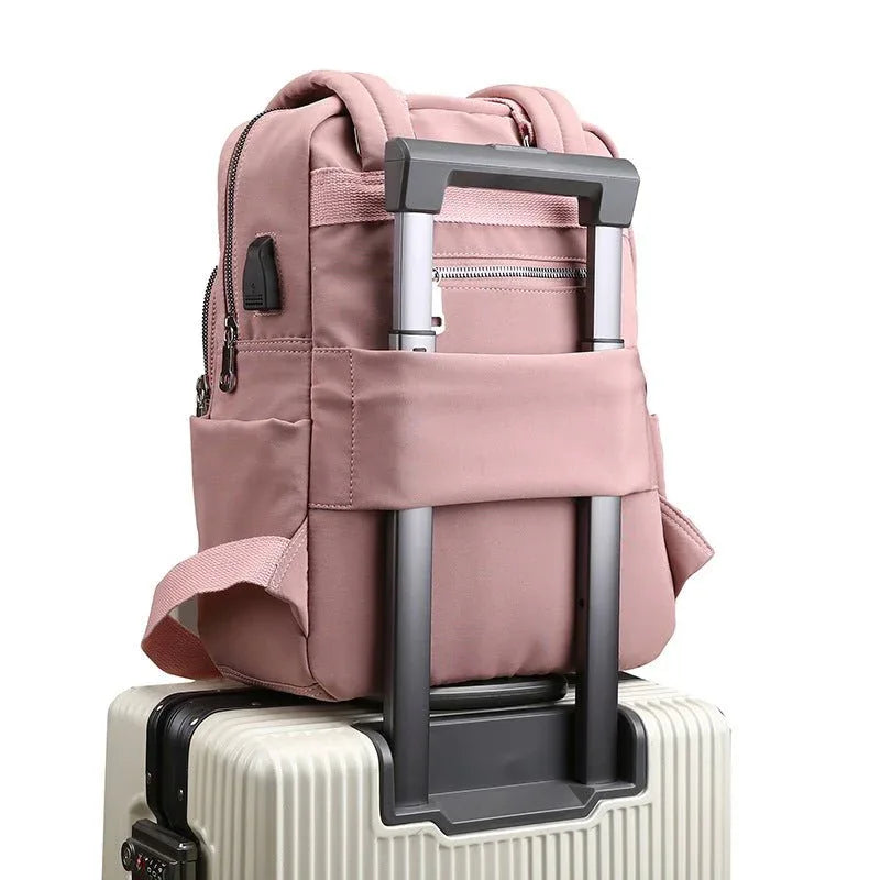 Sac à dos femme grande capacité multi-poches avec port de chargement USB intégré