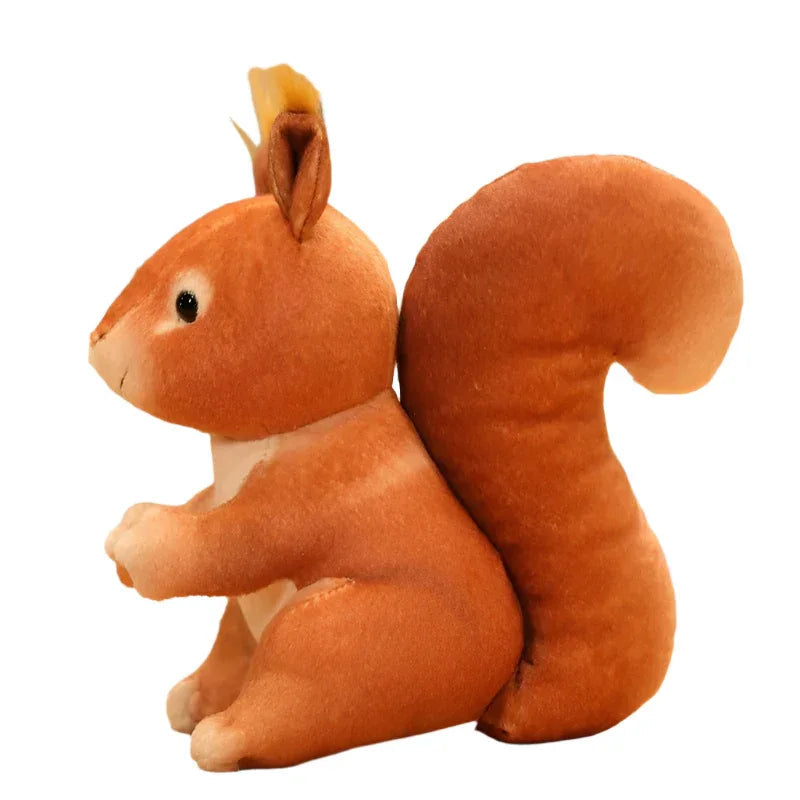 Jouets en peluche de dessins animés écureuils