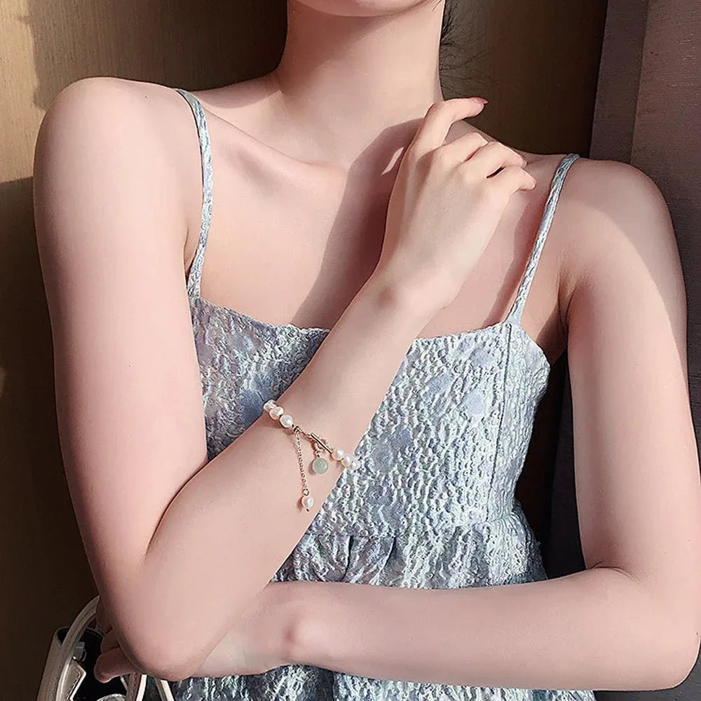 Bracelet en perles de culture d'eau douce asymétriques pour femme