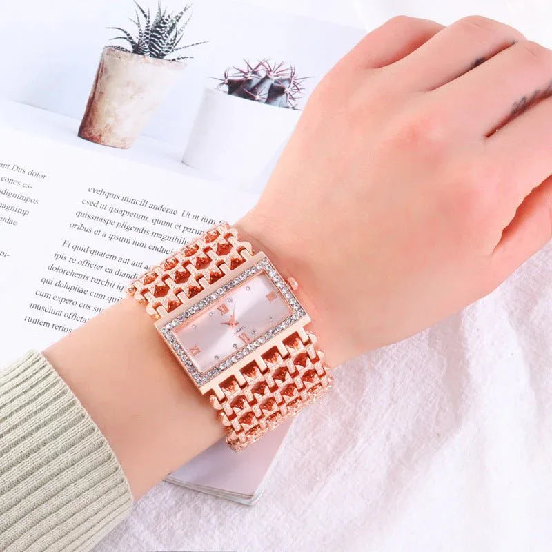 Montre rectangulaire en acier avec strass pour femme