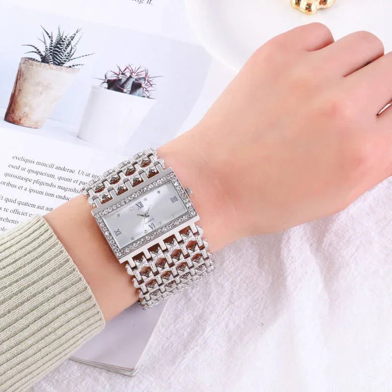 Montre rectangulaire en acier avec strass pour femme